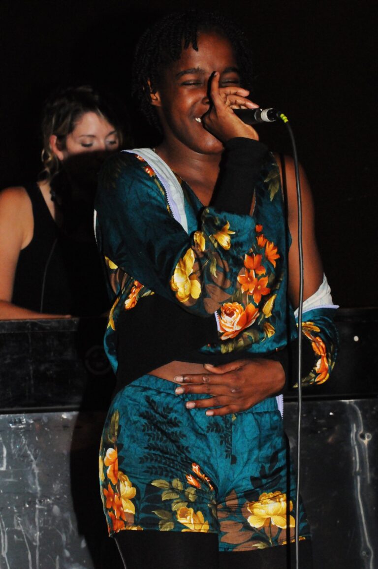 CYON FLEX singing live